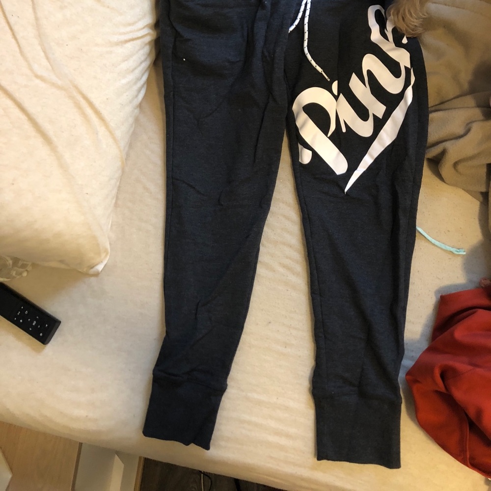 Pink joggers - Picture 2 of 2